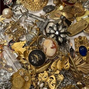 Unlisted Jewelry Item 2